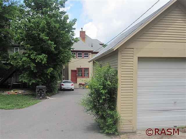 2nd image of 107 S Broad St
