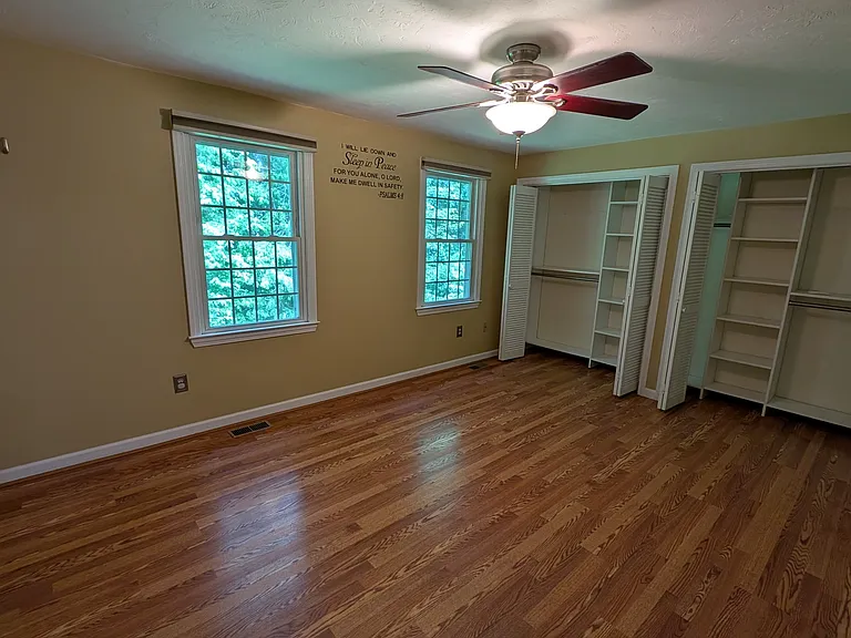 19 Country Village Way — Photo 2