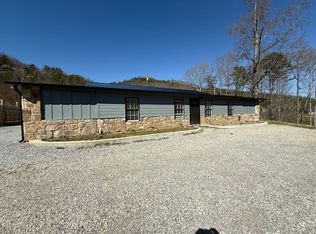2245 Upper Middle Creek Rd, Sevierville, TN 37876