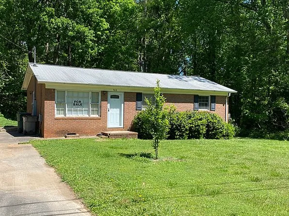 906 Fonda Dr, Gastonia, NC 28054