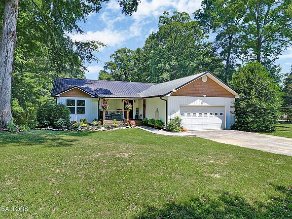 5th image of 1783 Holly Glen Ln