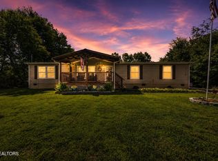 2718 Mynatt Rd, Knoxville, TN 37918
