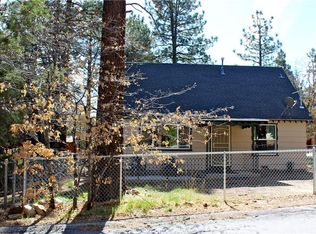285 Wabash Ln, Sugarloaf, CA 92386