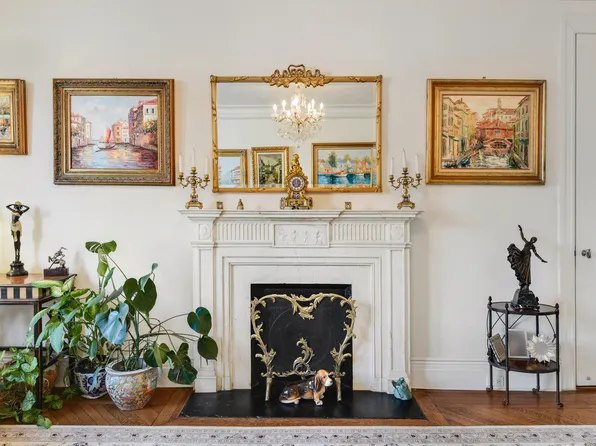 905 West End Avenue image 1 of 10