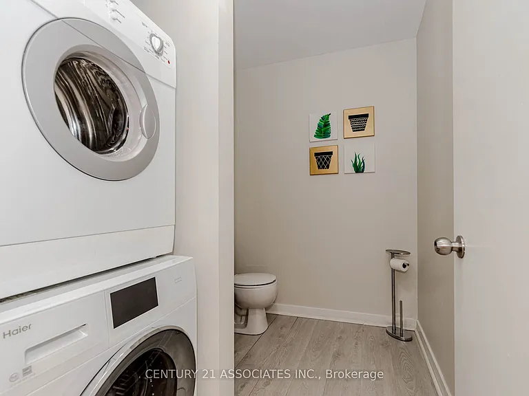 66 Bay St S #107 — Photo 5