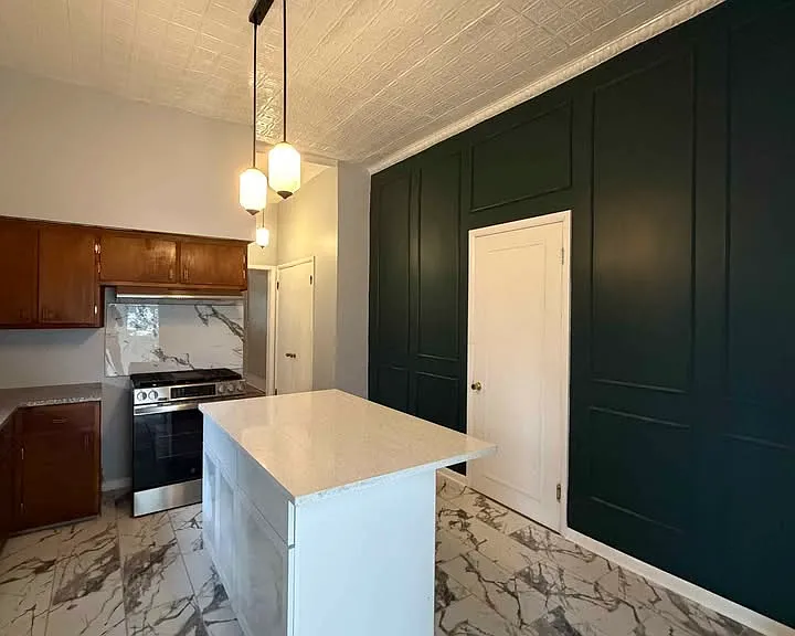 3342 N Whipple St #1 — Photo 3