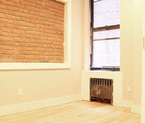 2nd image of 171 Starr St #2RER