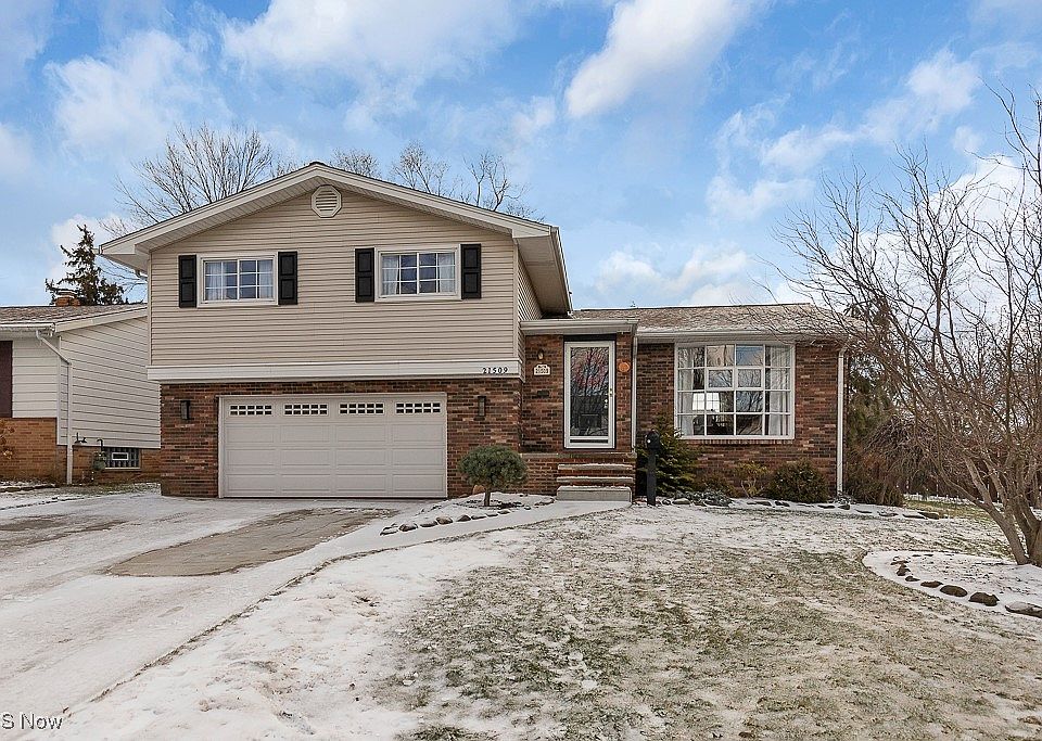 1st image of 21509 Ellen Dr