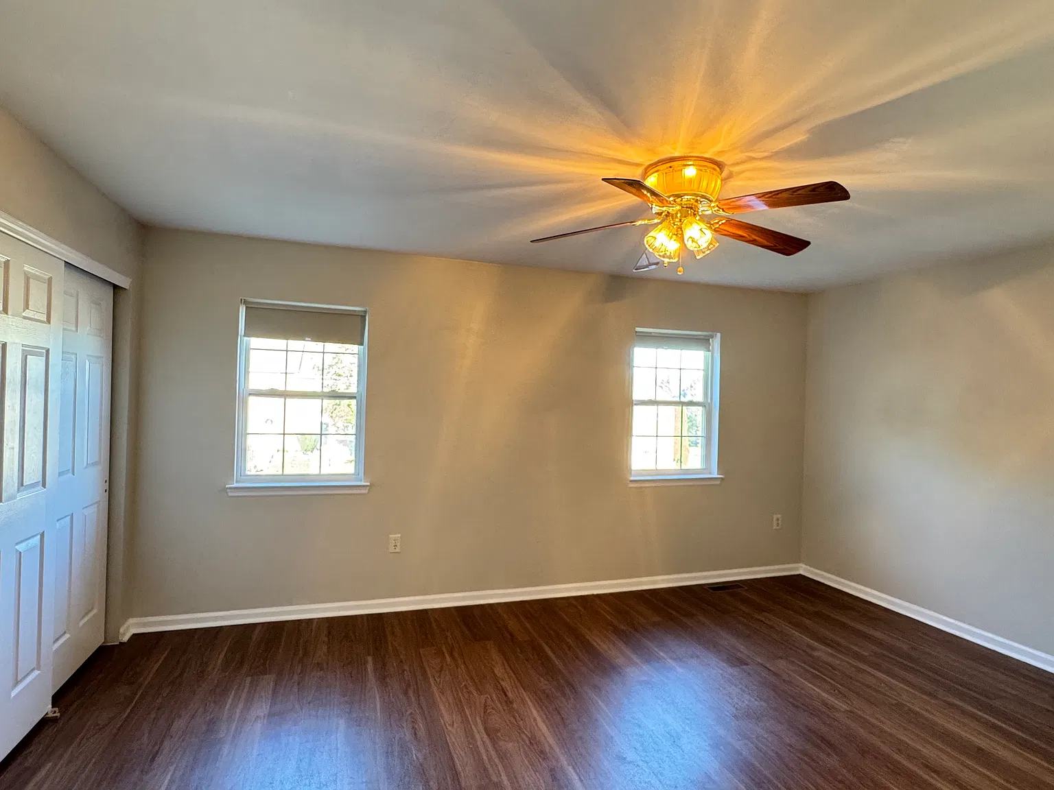 3 bed, 2.5 bath, 1440 sqft, $2,200 — Photo 2
