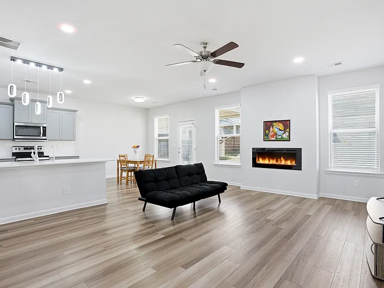 2934 Amabile Rd — Photo 9