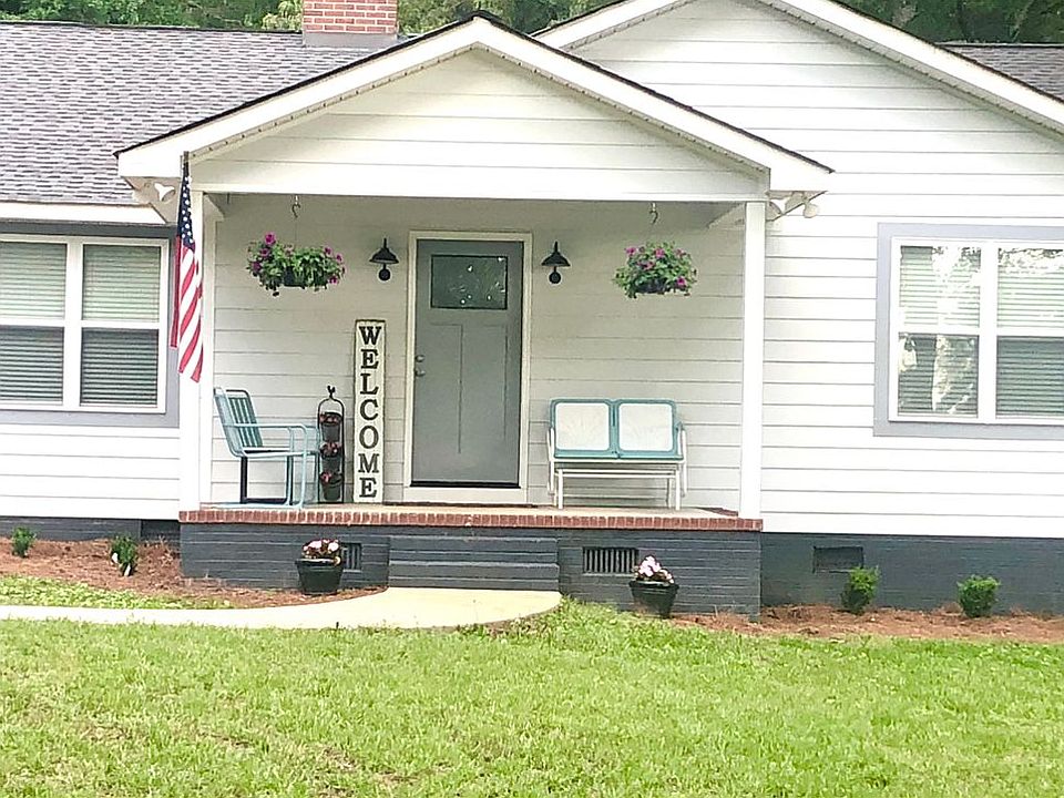2nd image of 4891 Main St