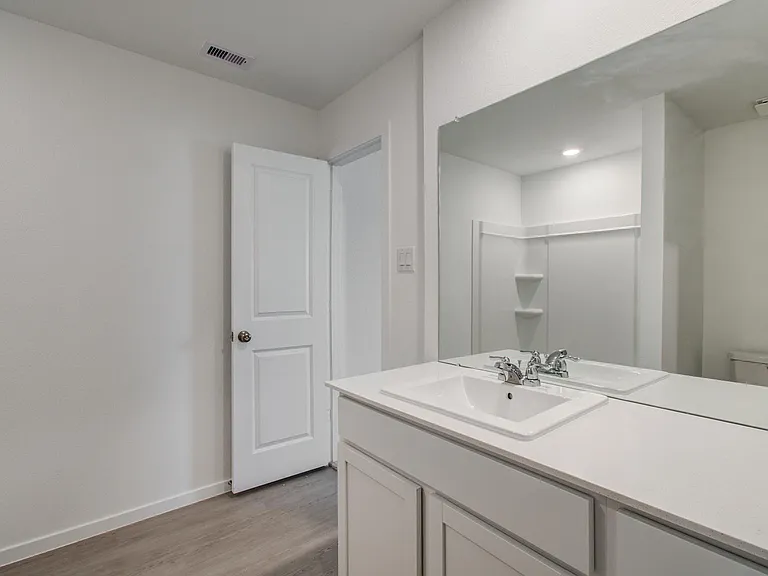 18054 Le Gotte Ln — Photo 23