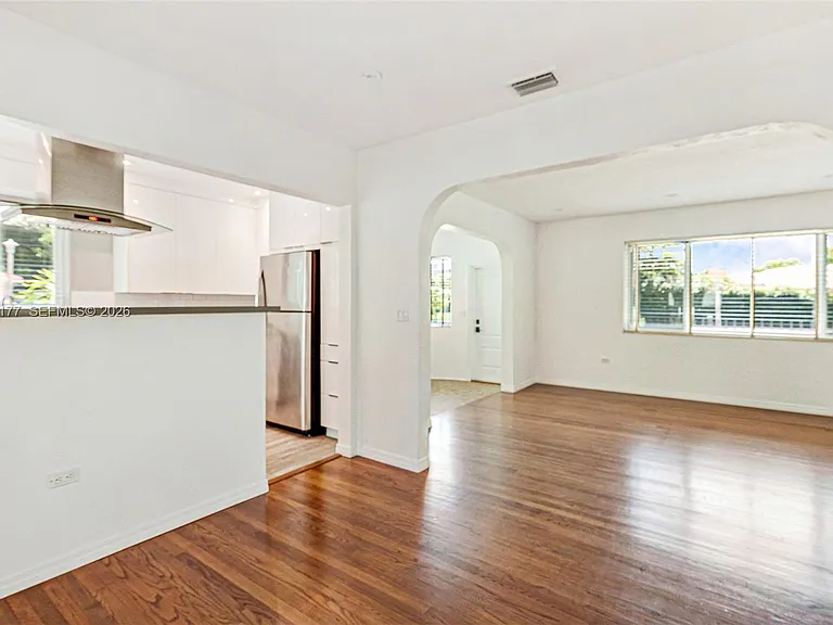 2240 SW 24th Ave — Photo 9