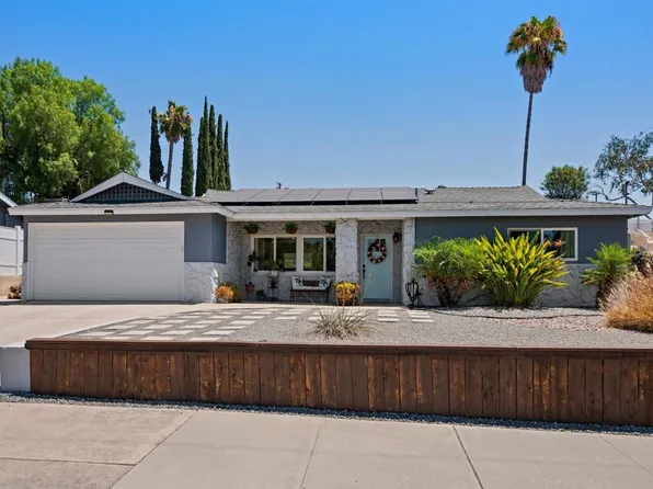 9601 Halberns Blvd, Santee, CA 92071