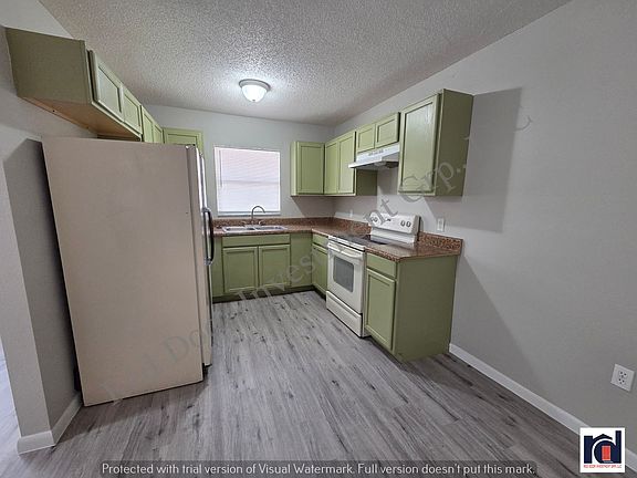 3rd image of 3831 NE 41st St #B