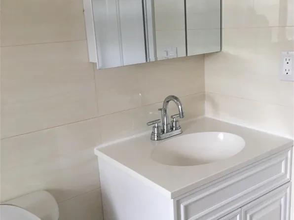 74 West 7th Street image 14 of 20