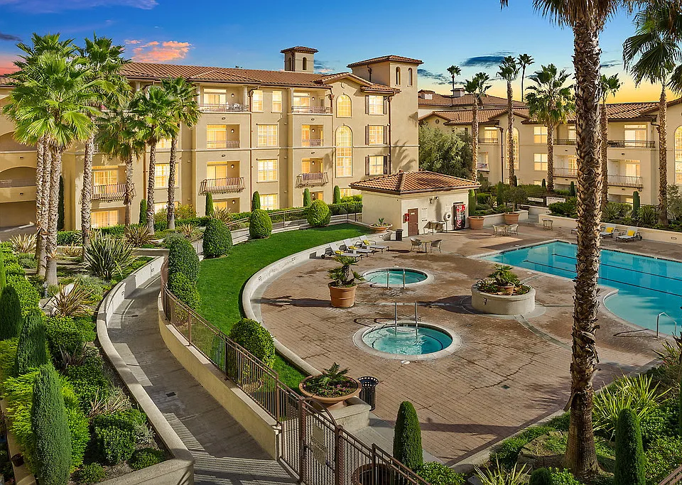 Santa Palmia at Palm Valley