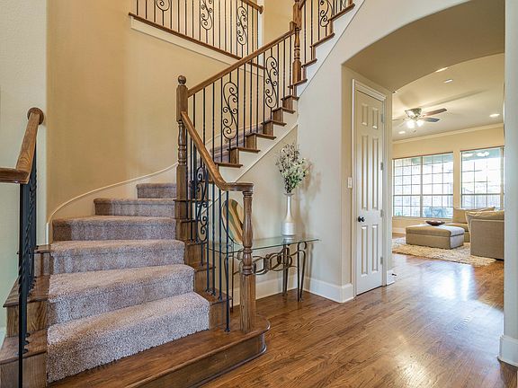 5th image of 2309 Salisbury Ct