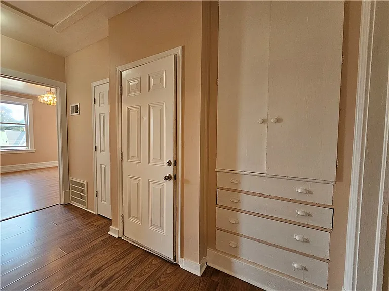 105 Sherman Pkwy — Photo 17