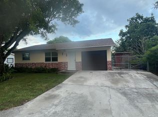 1821 SW 96th Ave, Hollywood, FL 33025
