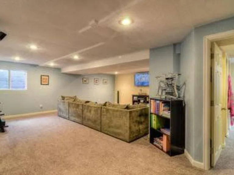 7807 S Windermere Cir — Photo 9