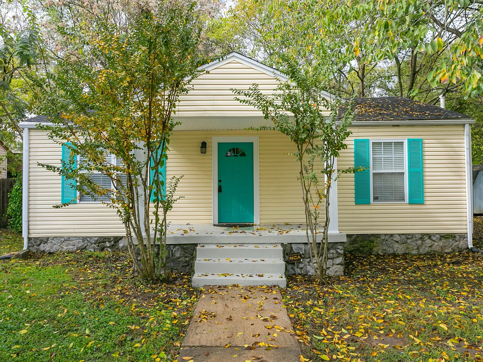 3 bed, 1317 sqft, $2,500 — Photo 1