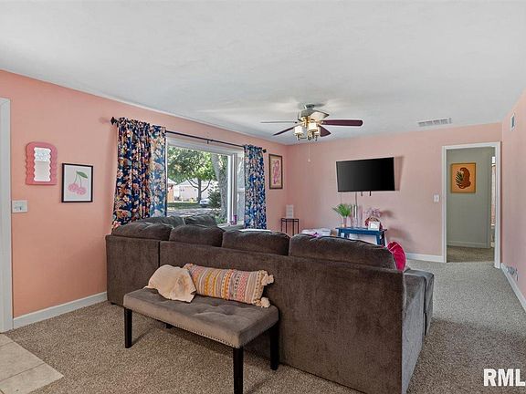 4th image of 3117 S 1st St #62703