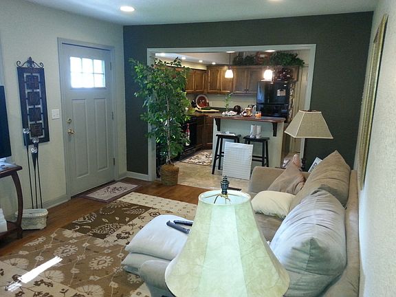 5th image of 11228 Applewood Dr