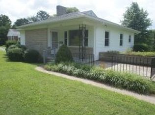1469 Holston Dr, Bristol, TN 37620