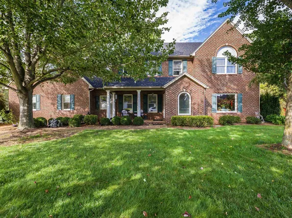 505 Pelham Dr, Waynesboro, VA 22980