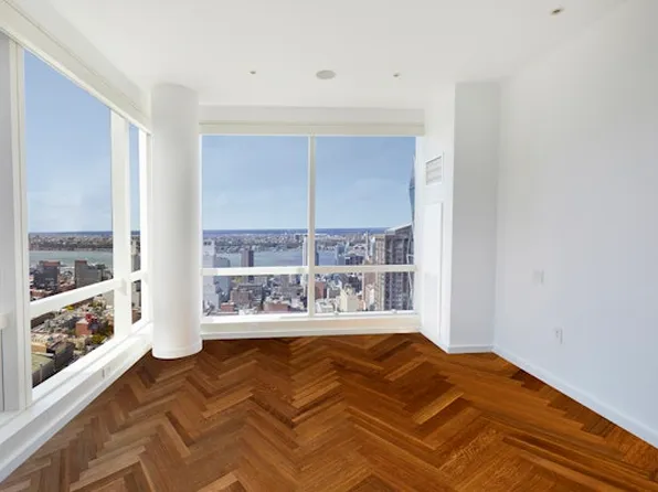 230 West 56th Street image 12 of 19