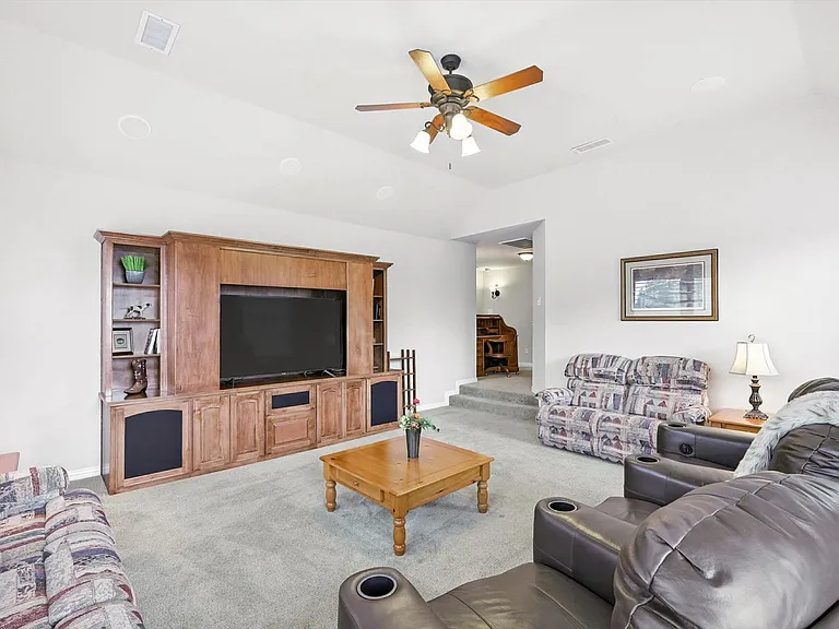 2303 Chapelwood Dr — Photo 23