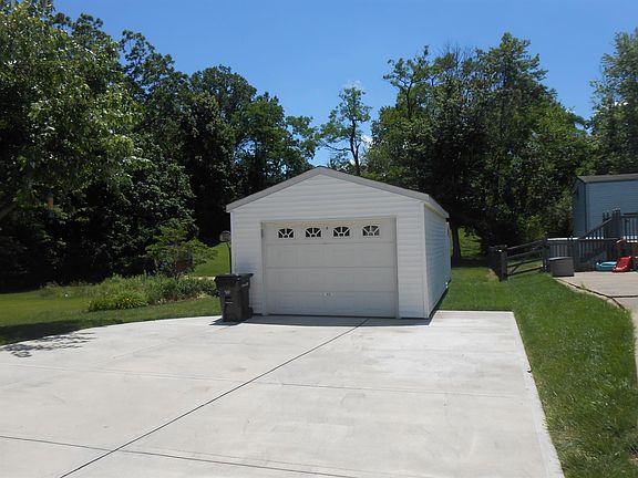4th image of 4719 Clevesdale Dr