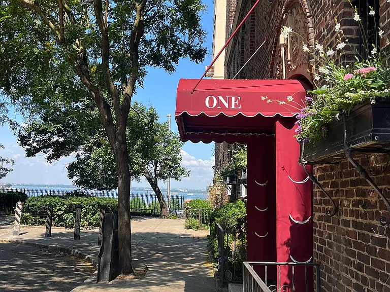 1 Grace Ct #2C — Photo 13