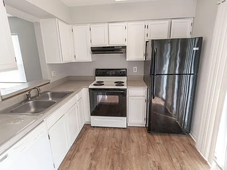 3283 S Brampton Ct — Photo 6