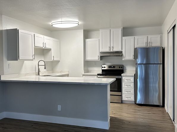 The Shoreline at Monterey Bay | 3124 Lake Dr, Marina, CA