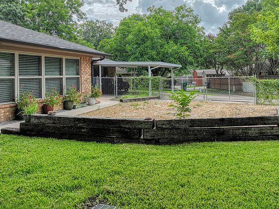 3rd image of 105 Santa Fe Cir