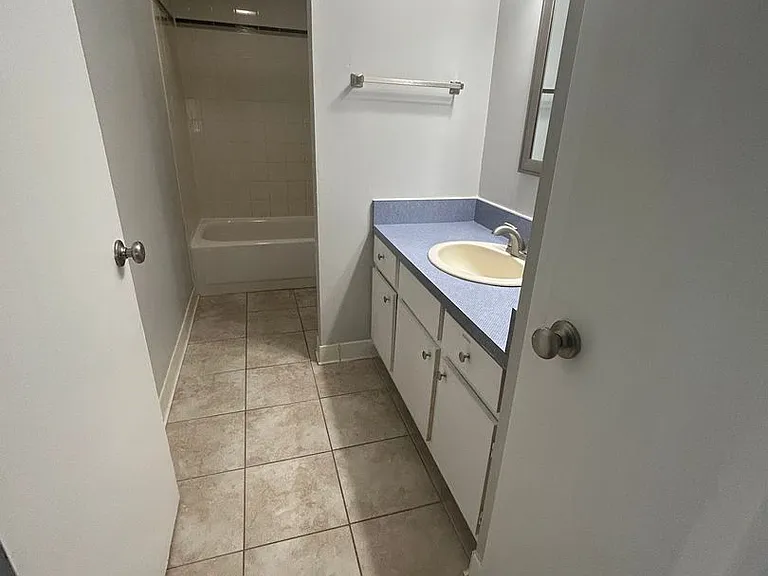 Briggs Point — Photo 120