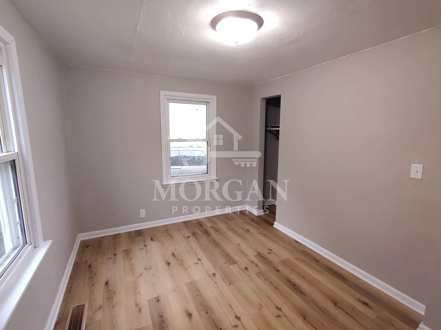 904 Woodlawn Drive - 1 — Photo 4