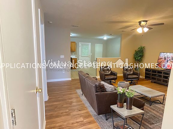 4th image of 209 E Wilson St APT 122
