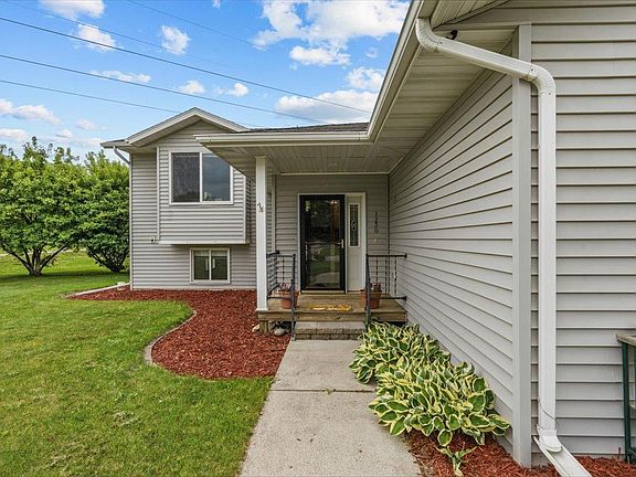 4th image of 1230 Lenore Way