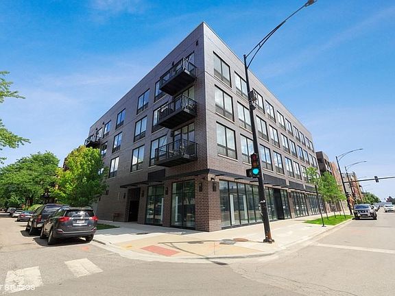 3rd image of 2353 W Wabansia Ave #4