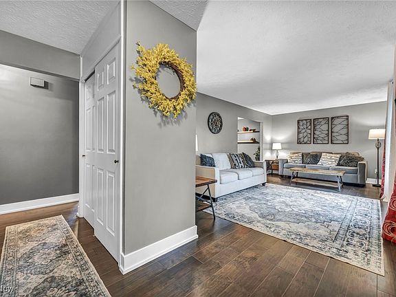 4th image of 5109 Troyer Dr