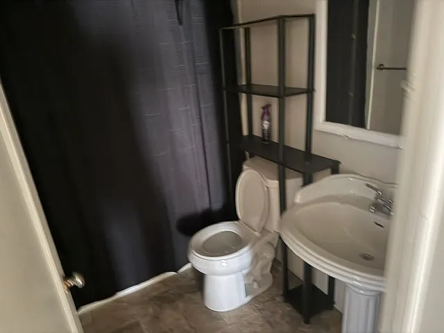 2 bed, 1662 sqft, $1,000 — Photo 4