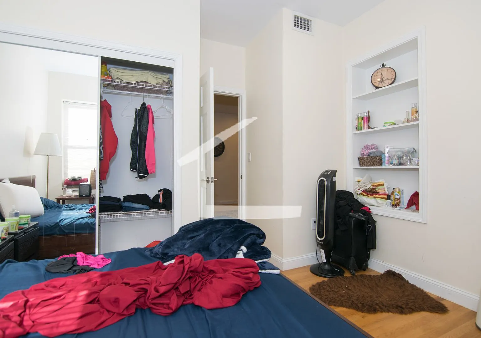 Amazing 4 Bed 2 Bath In Brookline..... — Photo 4