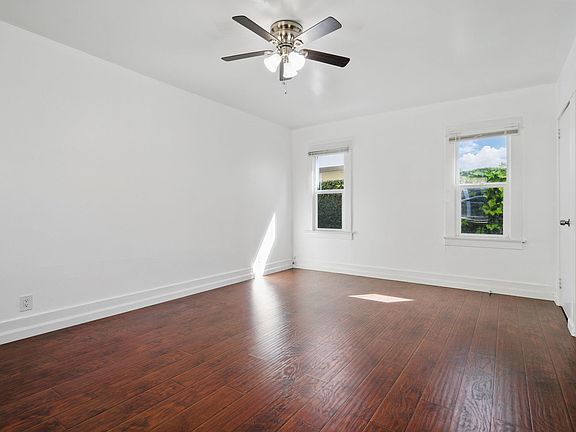 5th image of 3312 E 2nd St APT 6