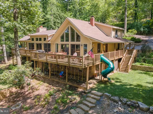 2411 Lake Shore Dr, Oakland, MD 21550