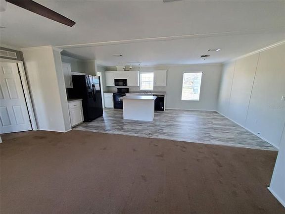 3rd image of 3048 Diana Dr