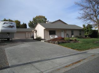 1315 Acacia Ave, Richland, WA 99354