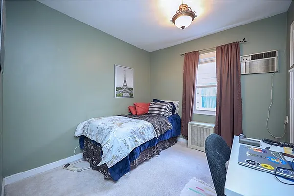 Sold by Remax Edge | media 18